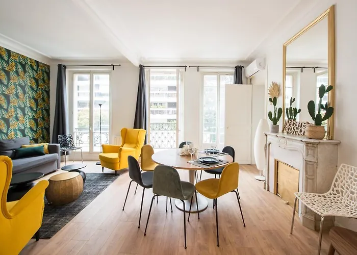2 BR Appartement Near Tour Eiffel&Trocadéro